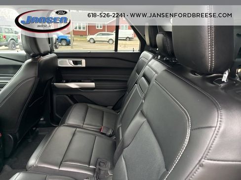 Used 2023 Ford Explorer Limited w/ Limited Technology Package image 29