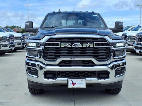 New 2025 RAM 2500 Tradesman AWD/4WD image 8