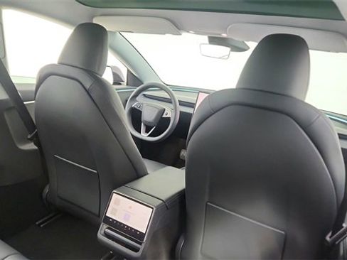 Used 2025 Tesla Model 3 Long Range image 25