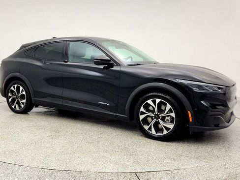 Used 2024 Ford Mustang Mach-E Select image 3