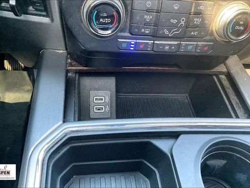 Used 2017 Ford F250 Platinum w/ FX4 Off-Road Package AWD/4WD image 32