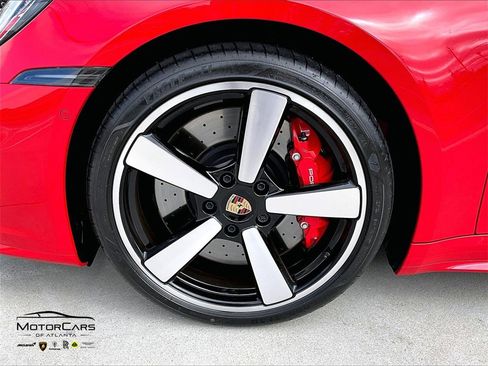 Used 2025 Porsche 911 Carrera S image 10