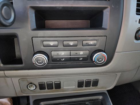 Used 2017 Nissan NV 3500 S w/ Power Package image 21