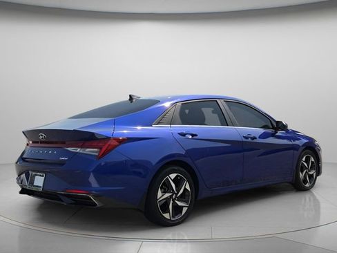 Certified 2023 Hyundai Elantra Limited image 7