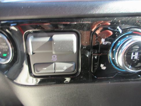 New 2026 GMC Sierra 1500 Elevation image 20