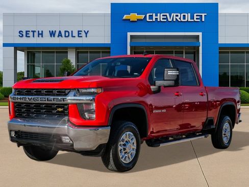 Used 2022 Chevrolet Silverado 2500 LT w/ Convenience Package image 3