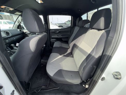 Used 2020 Toyota Tacoma TRD Off-Road image 23