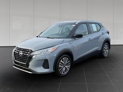 Used 2023 Nissan Kicks SV