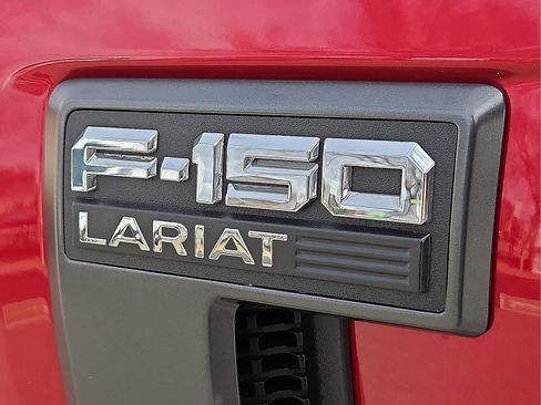 Certified 2022 Ford F150 Lariat w/ Equipment Group 502A High image 9