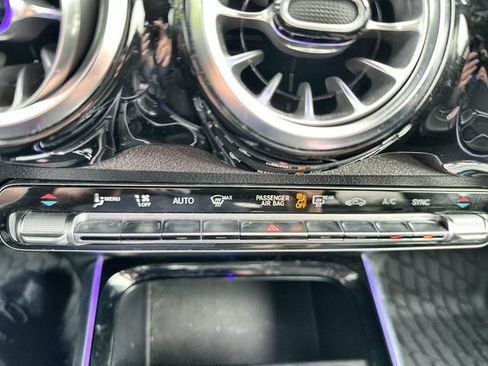 Used 2022 Mercedes-Benz GLB 250 4MATIC image 20