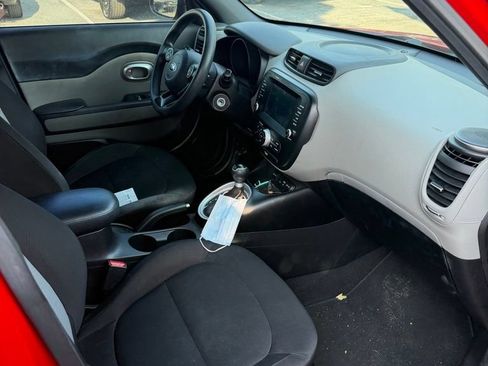 Used 2019 Kia Soul w/ Option Group 020 FWD image 8
