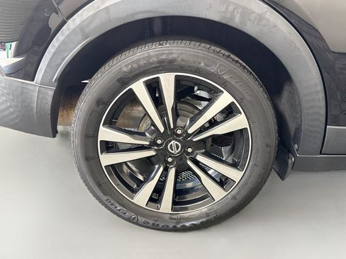 Used 2020 Nissan Kicks SV FWD image 33