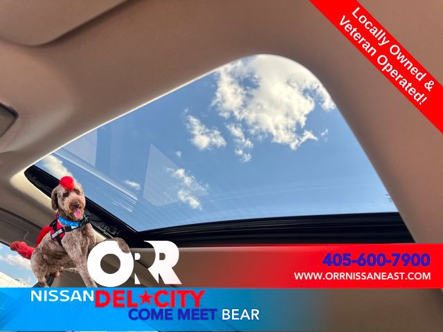Used 2024 Nissan Pathfinder SL w/ SL Premium Package FWD image 29