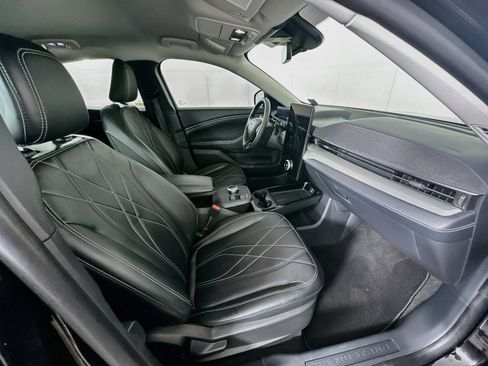 Used 2023 Ford Mustang Mach-E Select RWD image 30