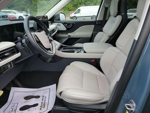 Used 2026 Lincoln Aviator Reserve AWD/4WD image 22