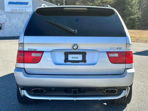 Used 2005 BMW X5 4.8is image 5