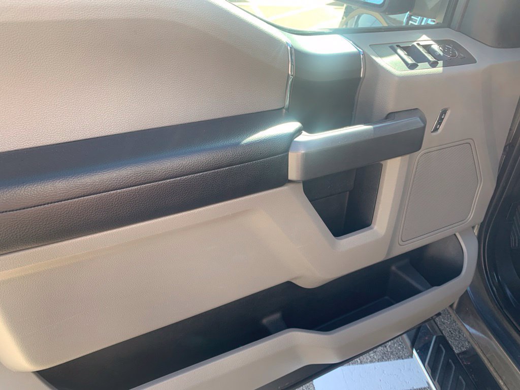 Used 2015 Ford F150 XLT w/ Equipment Group 301A Mid AWD/4WD image 13