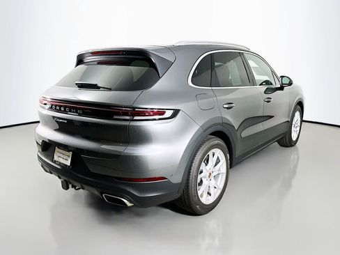 New 2025 Porsche Cayenne image 9