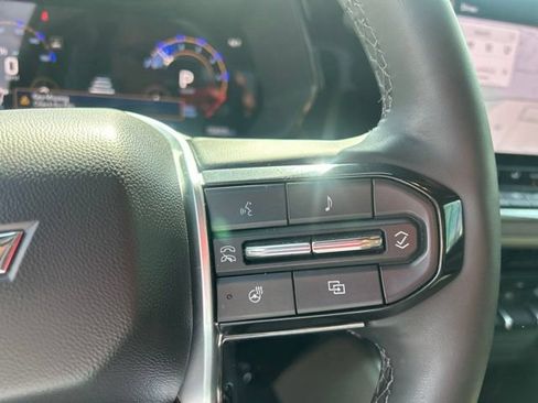 Used 2025 Chevrolet Colorado ZR2 AWD/4WD image 19