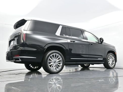 Certified 2023 Cadillac Escalade ESV Premium Luxury image 58