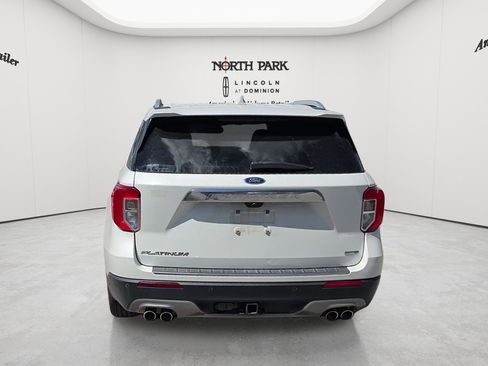 Used 2020 Ford Explorer Platinum w/ Premium Technology Package AWD/4WD image 4