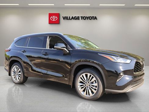 New 2026 Toyota Highlander Platinum AWD/4WD image 7
