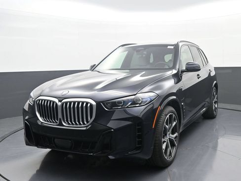 New 2026 BMW X5 xDrive50e w/ M Sport Package AWD/4WD image 1