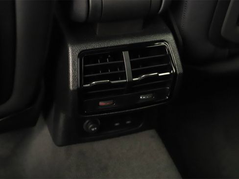 New 2025 Audi Q3 2.0T Premium image 22