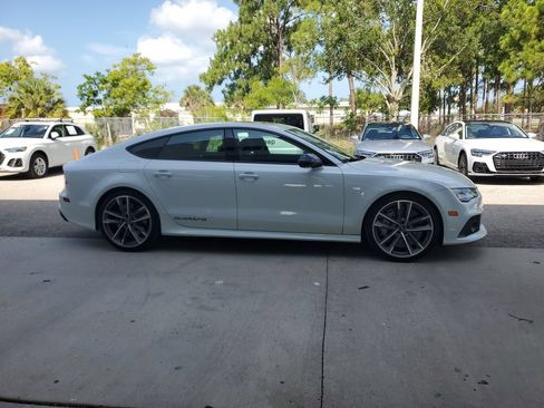 Used 2017 Audi RS 7 Performance w/ Driver Assistance Package AWD/4WD image 4