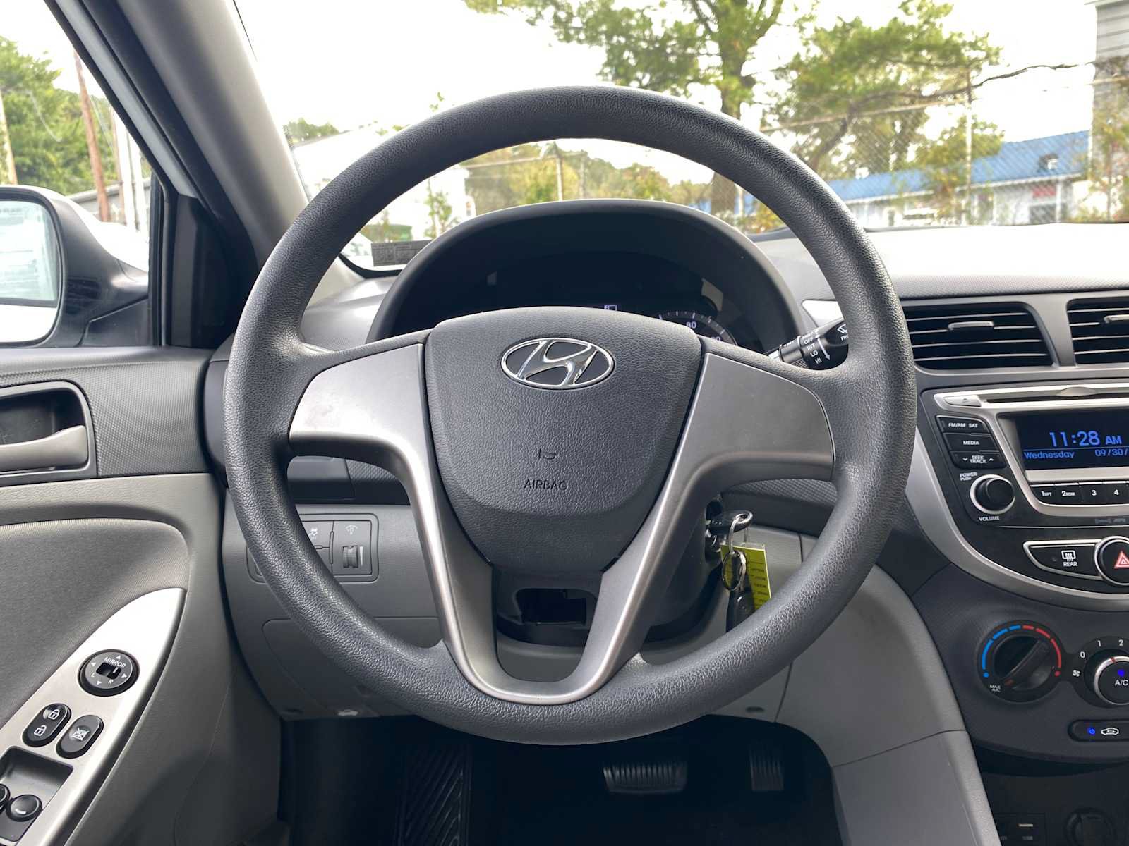 Used 2016 Hyundai Accent SE FWD image 15