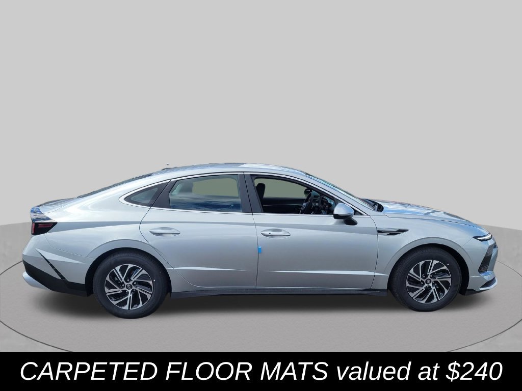 New 2026 Hyundai Sonata Blue FWD image 3