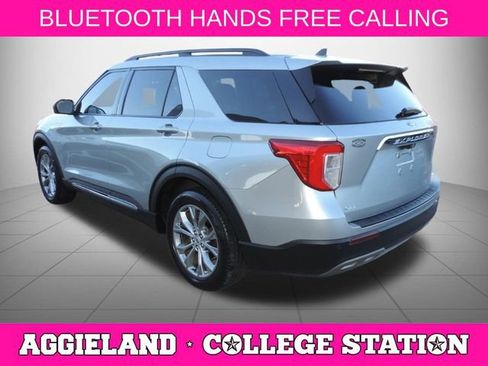 Used 2021 Ford Explorer XLT w/ Equipment Group 202A image 6