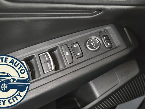 Used 2023 Honda Accord EX-L image 22