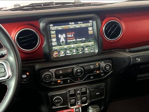 Used 2022 Jeep Gladiator Rubicon w/ LED Lighting Group AWD/4WD image 5