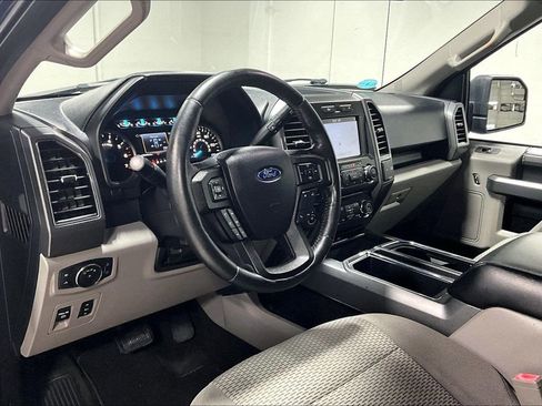 Used 2018 Ford F150 XLT w/ Equipment Group 302A Luxury AWD/4WD image 16