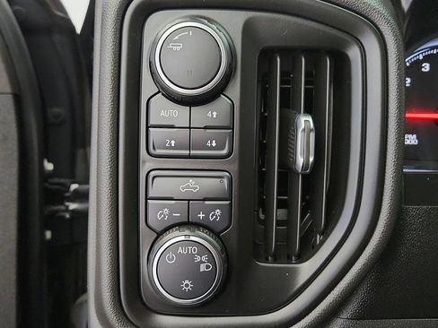 Used 2021 Chevrolet Silverado 1500 Custom Trail Boss w/ Midnight Edition AWD/4WD image 15