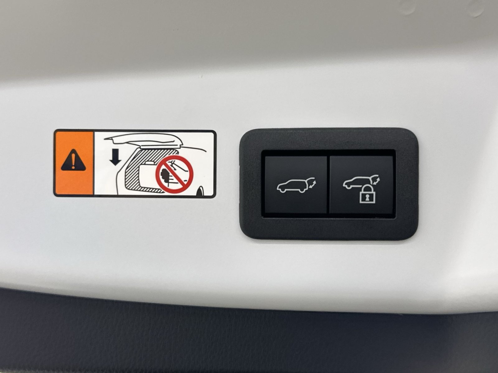 New 2027 Toyota Prius Plug-In Hybrid w/ Limited Premium Package FWD image 34
