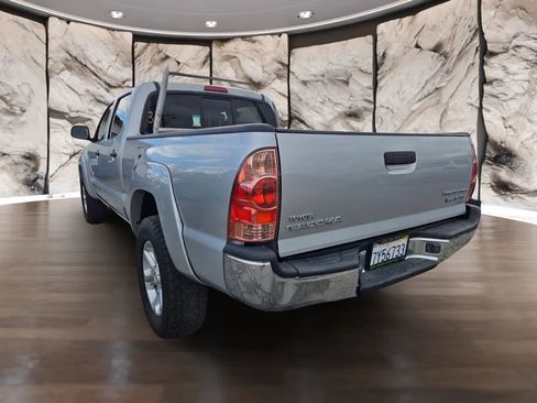 Used 2006 Toyota Tacoma PreRunner image 6