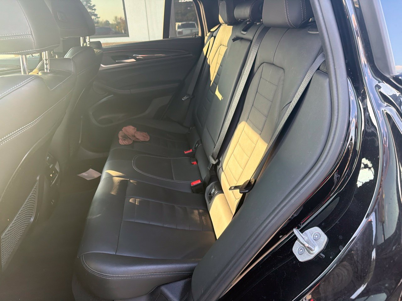 Used 2021 BMW X4 xDrive30i w/ M Sport Package AWD/4WD image 5