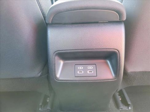 Used 2025 Toyota Corolla LE image 17