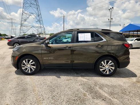 Used 2024 Chevrolet Equinox LT w/ LPO, Floor Liner Package FWD image 4
