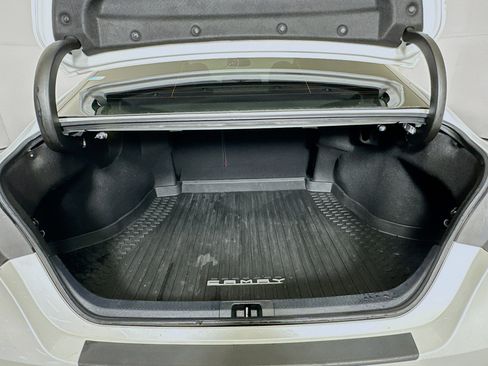 Used 2020 Toyota Camry XSE image 29