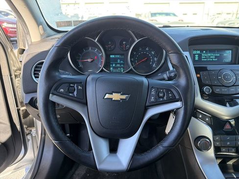 Used 2014 Chevrolet Cruze LT image 21