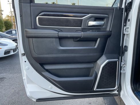 Used 2020 RAM 2500 Laramie w/ Night Edition image 49