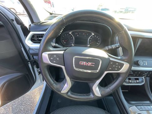 Used 2020 GMC Acadia SLE w/ Driver Convenience Package FWD image 11