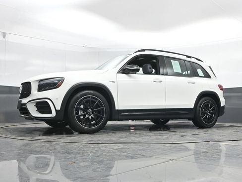 Used 2025 Mercedes-Benz GLB 35 AMG 4MATIC image 48