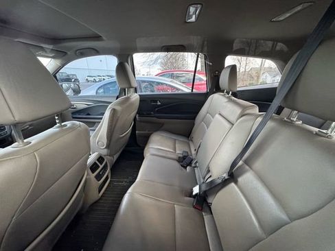 Used 2017 Honda Pilot EX-L image 7