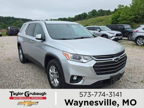 Used 2021 Chevrolet Traverse LT AWD/4WD image 1