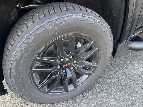 New 2026 GMC Sierra 1500 Elevation w/ Elevation Select Package AWD/4WD image 10