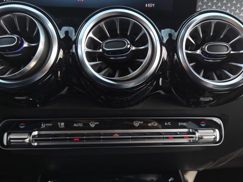 Certified 2026 Mercedes-Benz GLB 250 image 30